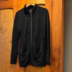 10/25$ 🧁 Black Zip-Up Jacket